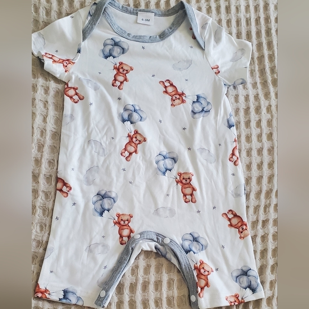 SHEIN Baby Bear Balloon Print Romper Bodysuit White Gray 6-9M Unisex